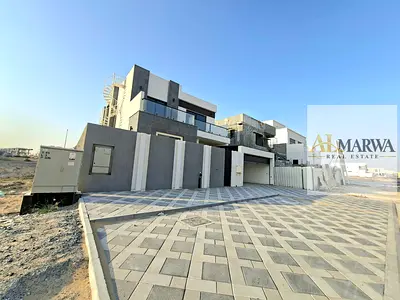 Brand New 5BR Modern Villa corner with good price