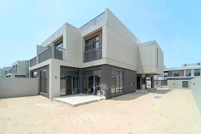 Opposite Lagoon | Larger Plot | Flexible Owners