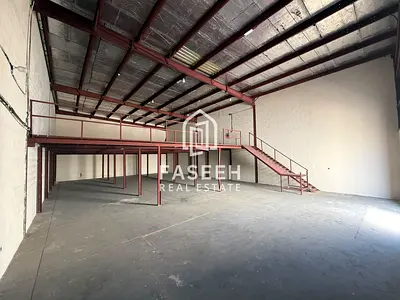 WAREHOUSE FOR STORAGE | LODAING UNLOADING