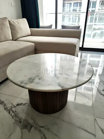HomeBox marble coffee table