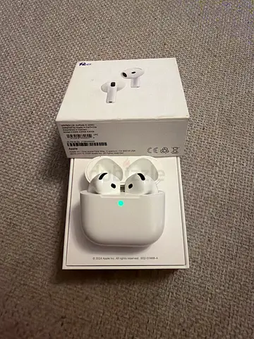 Apple AirPods (4th gen) ANC - with Charging Case - Very Good Condition