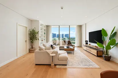 Partial Sea & Museum View | Waterfront Living