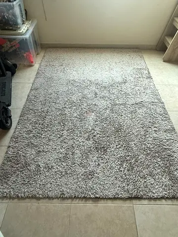 Light grey shaggy rug - good condition, 160x230 cm (approx)