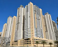 Spacious apartment for sale for 860,000 AED (cash) | 3 master bedrooms | High floor with a view of t