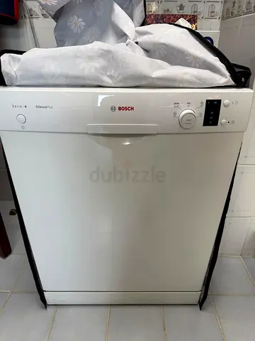 Bosch Series 4 Free-Standing Dishwasher - Good Working Condition