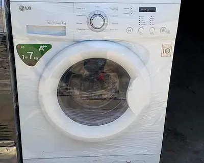LG Front Load Washer 7 kg - Excellent Condition
