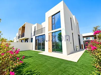 Spacious 4BR + M/R | Single Row | Landscaped