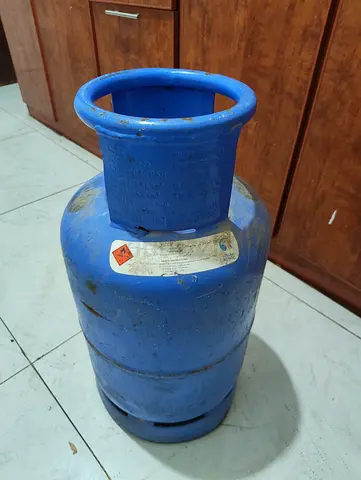 Gas cilender and regulater with pipe