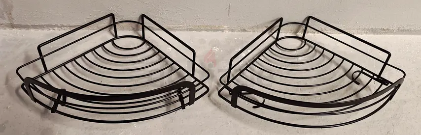 New 3 Bath Conner Storage Rack