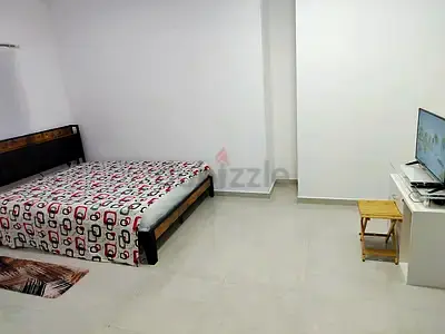 Fully Furnished Master Bedroom - Private Execute Single Or bachelor in Al Qusais.
