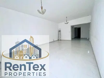 SUPER OFFER 3 BHK WITH 3 WASHROOM WIDNOW AND SPLIT AC NEAT AND CLEAN FAMILY BUILDING NEAR FAMILY PA