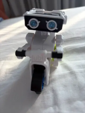White buildable toy motorcycle - single rider block figure