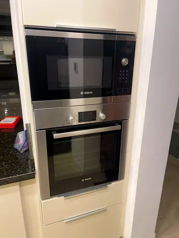 Bosch brand built in electric ⚡️ oven and microwave 60cm