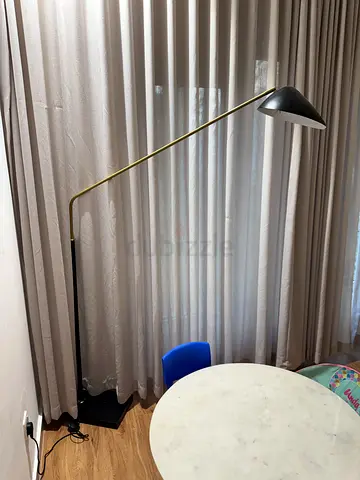 Floor lamp