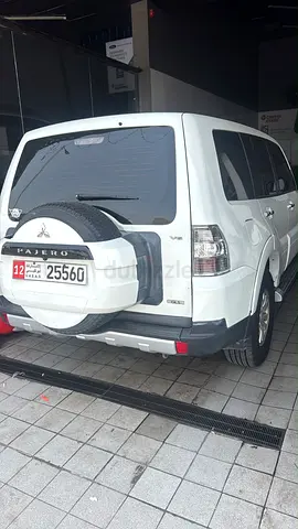 Mitsubishi Pajero 2013 GLS GCC Specs in Excellent Condition