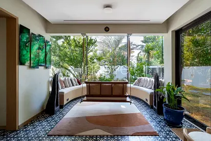 VASTU COMPLIANT | LARGE CORNER PLOT | PRIVATE LIFT | FULLY UPGRADED