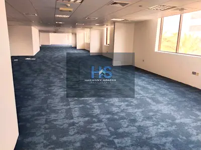 Half floor - Fitted - Prime Location - Best price