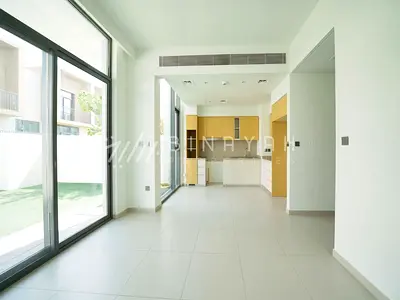 Brand New | Single Row | Prime Location