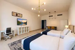 Huge Room for solo / couple / Dubai Marina