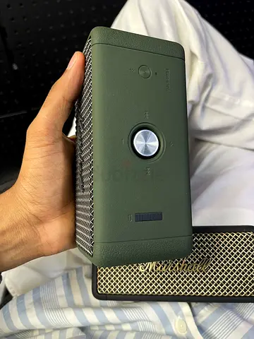 Marshall Emberton speaker