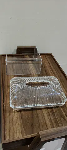Clear Acrylic Tissue Box Cover / Napkin Holder - Good Condition