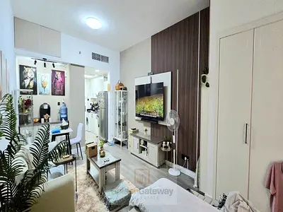 Spacious Fully Upgraded | High ROI