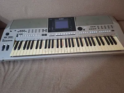 YAMAHA OR700