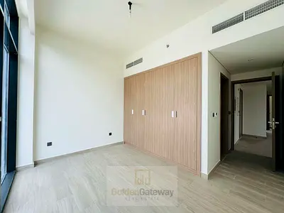 Unfurnished | Spacious | Prime Location