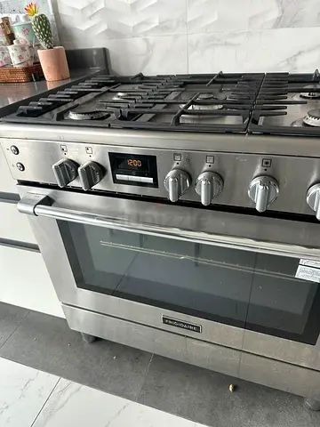 Frigidaire Stainless Steel Gas Range with Convection Oven - Good Condition