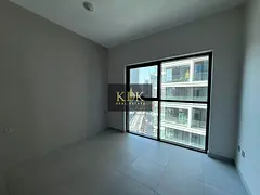 1BR Apartment | Balcony | Downtown View