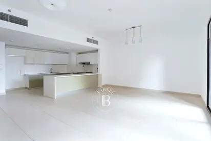 Well Maintained | Vacant | Spacious