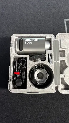 Aputure Amaran 300c LED Video Light