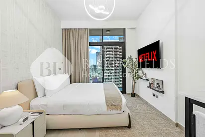 Modern Studio l Azizi Riviera l Fully Furnished