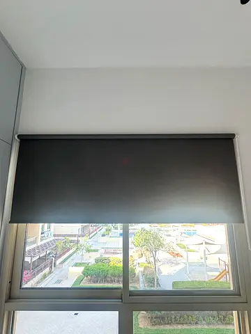 Blackout Roller Blind / Window Shade - great Condition