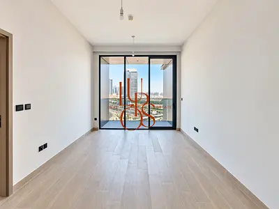 Prime Location | Moder | Brand New