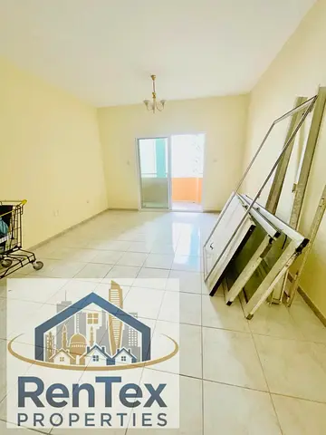 SUPER OFFER 3 BED ROOM WITH 3 WASHROOM WITH CENTRAL AC RENT IS ONLY 37k NEAR FAMILY PARK 🏡🤩