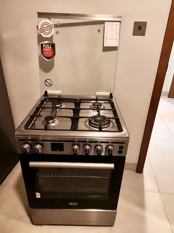Gas Cooker TERIM 60x60 cm with 55L Oven capacity - Good Condition. 4 Gas Burners.