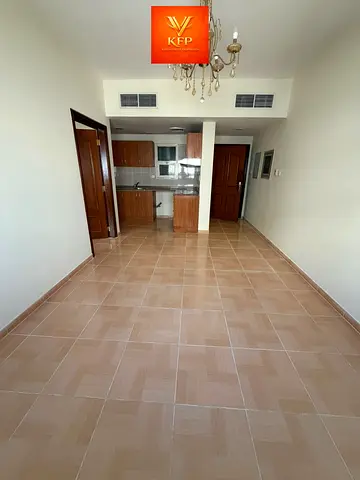 1BHK AVAILABLE NEAR T0 RIGGA METRO STATION READY TO MOVE PRIME LOCATION