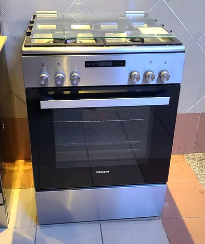 New model Siemens Top Gas Oven Electric 4 Burner 60 cm freestanding