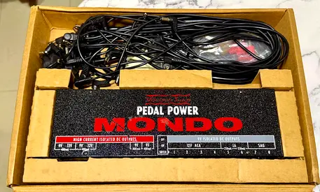 Voodoo Lab Pedal Power MONDO 9 Volt Supply 12 Isolated Outputs