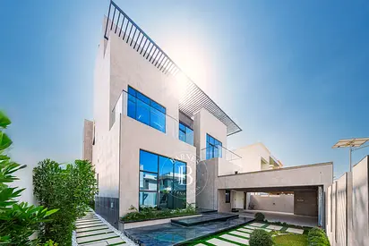 Luxury Villa | Custom Built | Spacious Layout