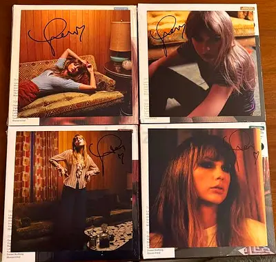 MIDNIGHTS SIGNED VINYL TAYLOR SWIFT