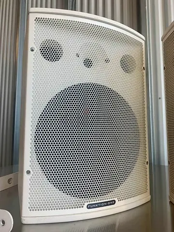 Outdoor Speakers - FunktionOne F101