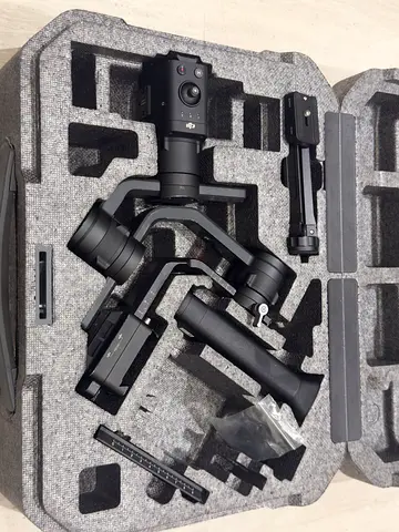 DJI Ronin-S Essentials Kit 3-Axis Gimbal
