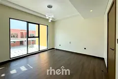 4BR Townhouse | Near Lagoon | Portofino
