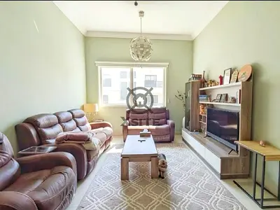 Cozy 2 BR+ Store |Prime Location |Villa Facing