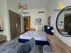 Luxurious furnished studio, spacious layout, Ready to move