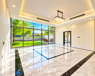 Exclusive | Park Facing | Motivated Seller