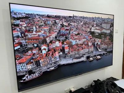 75 inches 4K HDR10 + QLED, Dolby sound, perfectly working, MI Android - Bluetooth remote.