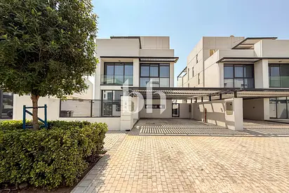 6BR Beachfront Villa | Private Pool | Lift | Ready